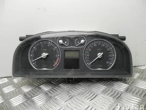 Renault 8200291332 LAGUNA II Grandtour (KG0/1_) 2006 Tableau de bord km/h