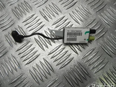 Tesla 1004798-00-C / 100479800C MODEL S 2015 Antenne - Image 1