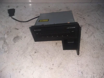 Volkswagen 1T0 035 110 / 1T0035110 TOUAREG (7LA, 7L6, 7L7) 2004 Changeur de CD - Image 1