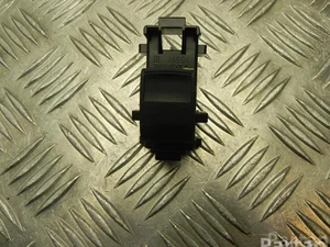 Toyota 829-2S8N / 8292S8N YARIS (_P13_) 2020 Bouton de lève-vitre