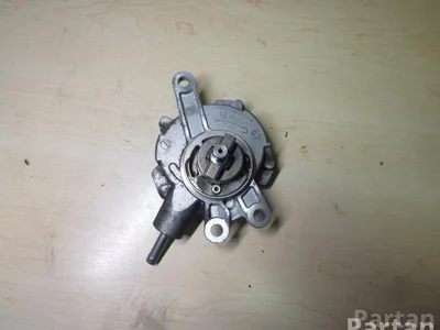 Toyota ST839-M1-A / ST839M1A COROLLA Saloon (_E18_, ZRE17_) 2014 Pompe à vacuum - Image 1