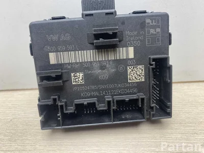 Volkswagen 5Q0959593L Golf VIII (CD1) 2021 Valdymo blokas durų dešinė priekis - Paveiksliukas 1