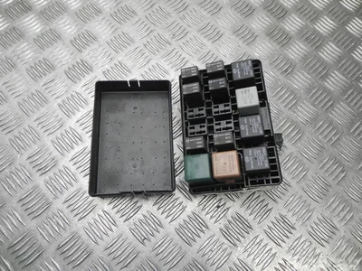 Ssangyong 82101-08E50 / 8210108E50 REXTON (GAB_) 2007 Boîte à fusibles - Image 1