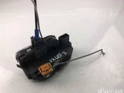 Opel 13579522 INSIGNIA A (G09) 2012 Serrure de porte - Image 1