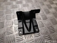 XPeng P7 2025 Motorhalter