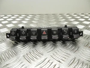 Peugeot 98084606ZD 3008 2016 Commutateur multiple