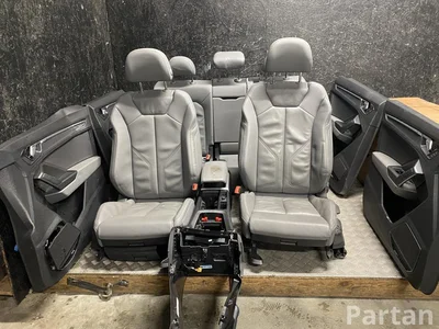 Audi Q3 Sportback (F3N) 2024 Juego del asiento Panel de puertas Apoyabrazos - Imagen 1