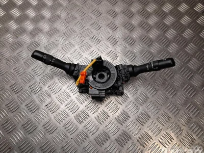 Toyota 17F4653, 173832, 17F664 HILUX VII Pickup (_N1_, _N2_, _N3_) 2010 Multi-switch colonne de direction - Image 1