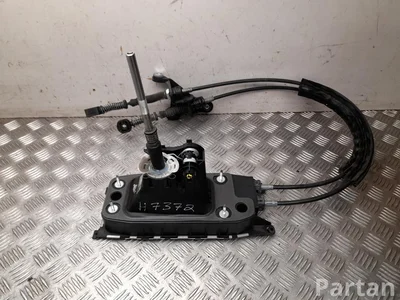 Audi 2Q0 711 049 AA / 2Q0711049AA A1 Sportback 2019 Pavarų svirtis Mechaninė pavarų dėžė - Paveiksliukas 1