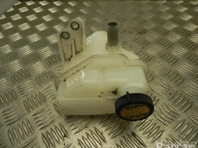 Toyota 015 YARIS (_P13_) 2015 Vase d'expansion du liquide de refroidissement - Image 1