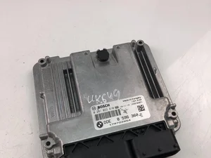 BMW 8596360; 0281033810 / 8596360, 0281033810 5 (F10) 2012 Unidad de control del motor