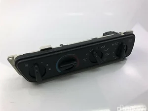 Ford  2LPC3360 / 2LPC3360 ESCORT '95 Box (AVL) 1998 Contrôle automatique de la climatisation