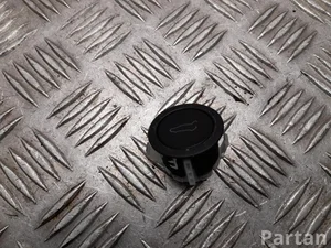 Tesla 1933846-00-B / 193384600B Model Y 2025 Выключатель багажной двери