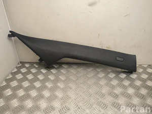 BMW 9493548 2 U06 Active Tourer 2022 Poszycie słupka A góra prawa strona