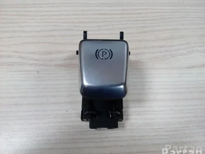 Mercedes-Benz A 205 905 66 03 / A2059056603 C-CLASS T-Model (S205) 2016 Bouton de frein de stationnement électromécanique - Image 1