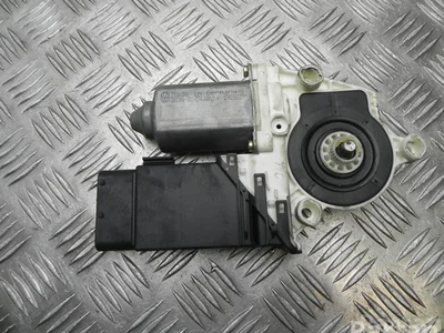 Seat 1J0 959 802 G / 1J0959802G LEON (1M1) 2001 Moteur de lève-vitre - Image 1