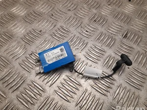 Ford DS7T-18C847-XB / DS7T18C847XB MONDEO V Turnier 2021 Amplificateur d'antenne