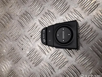 Kia 93530D9500 SPORTAGE (QL) 2021 Bouton de miroir électrique - Image 1