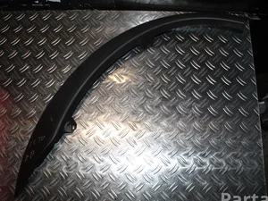 Volvo 8620134 XC70 CROSS COUNTRY 2001 Baguette de protection/décoration d'aile Right Rear
