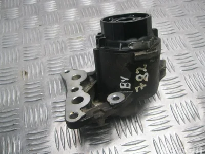 Toyota JNAH AVENSIS Estate (_T27_) 2012 Boîtier de filtre à huile - Image 1