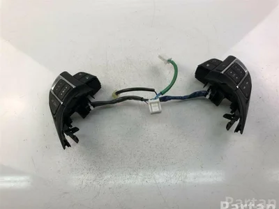 Mazda 75J789 6 Estate (GJ, GL) 2013 Commutateur/ Bouton - Image 1