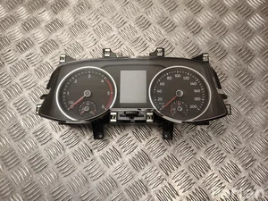 Volkswagen 7C0 920 741 D / 7C0920741D CRAFTER komercinis (SY_) 2021 Prietaisų skydelis (spidometras) km/h Mechaninė pavarų dėžė
