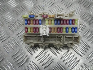 Nissan 4EB0A QASHQAI II (J11, J11_) 2014 Boîte à fusibles