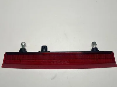 Toyota COROLLA (E210) Estate 2019 Feu de freinage - Image 1