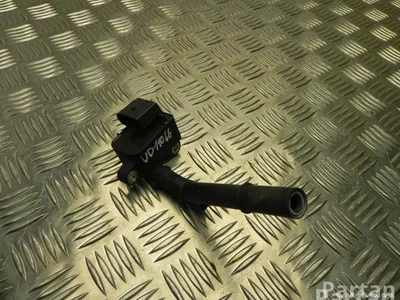 Mercedes-Benz A 270 906 05 00 / A2709060500 CLA Coupe (C117) 2014 Bobine d'allumage - Image 1