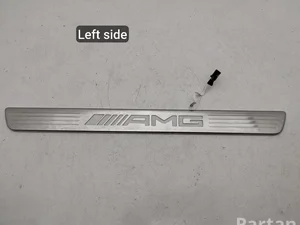 Mercedes-Benz A1666808600, A1666808901 M-CLASS (W166) 2015 plaque de seuil - panneau de seuil