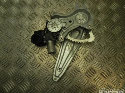 Toyota 69830-F4010 / 69830F4010 C-HR (_X1_) 2019 Lève-vitre Right Rear - Image 1