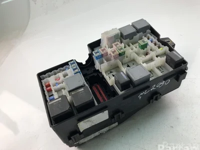 Ford AV6T-14A067-AD / AV6T14A067AD FOCUS III 2016 Boîte à fusibles - Image 1