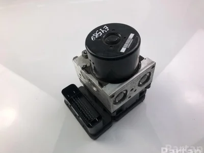 Volvo 285262-58303 / 28526258303 XC60 2014 Control unit ABS Hydraulic - Image 1