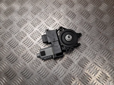 Kia 82460-J7010 / 82460J7010 CEE'D (CD) 2018 Moteur de lève-vitre Right Front - Image 1