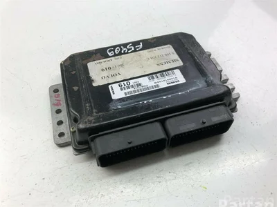 Volvo S108212104B V40 Estate (VW) 2000 Unités de contrôle - Image 1