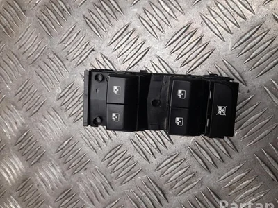 Kia 93570J7500 XCeed (CD) 2021 Bouton de lève-vitre - Image 1