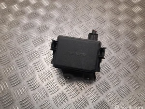 Toyota 82662-60A01, 7056AB1 / 8266260A01, 7056AB1 LAND CRUISER (_J15_) 2019 Boîte à fusibles