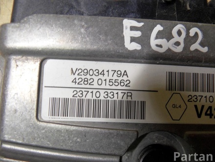 DACIA V29034179A SANDERO II 2014 Control unit for engine