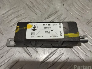 Maserati 231150 GRAN TURISMO 2012 Amplificateur d'antenne