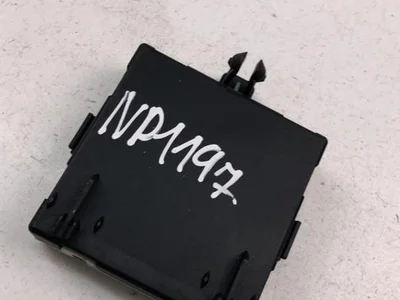 Mercedes-Benz A2059003921 C-CLASS (W205) 2016 Unité de commande pour porte Left Front - Image 1