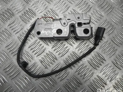 Lamborghini 1K1 623 509 E / 1K1623509E Huracán LP 580-2 2017 Serrure de capot-moteur - Image 1