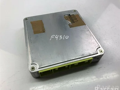 Mazda B6B118881B 323 C V (BA) 1997 Unités de contrôle - Image 1