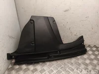 Maserati 06700658030 LEVANTE 2024 Embellecedor del radiador
