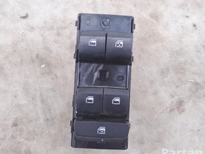 Hyundai 93571Q0711 i20 III (BC3, BI3) 2024 Bouton de lève-vitre