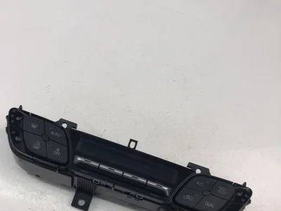 Toyota 55900-F4380 / 55900F4380 C-HR (_X1_) 2019 Contrôle automatique de la climatisation - Image 1