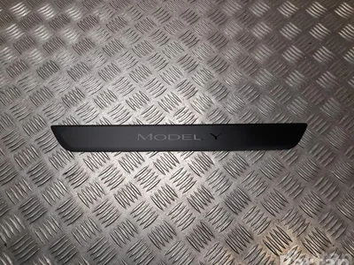 Tesla 1494301-00-B / 149430100B Model Y 2021 Bordure de seuil de porte - Image 1