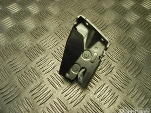 Nissan GK NV200 Box Body / Estate 2012 Verrouiller l'attaquant