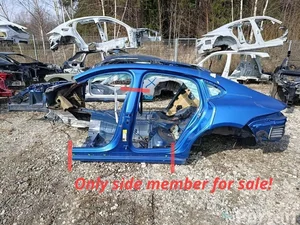 Porsche PANAMERA (971) 2017 Порог слева