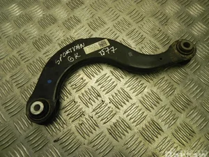 Volkswagen 5Q0 505 323 D / 5Q0505323D GOLF SPORTSVAN (AM1) 2015 Devant  levier inférieur incurvé