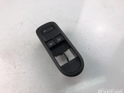 Dacia 254117873R DUSTER 2012 Bouton de lève-vitre - Image 1